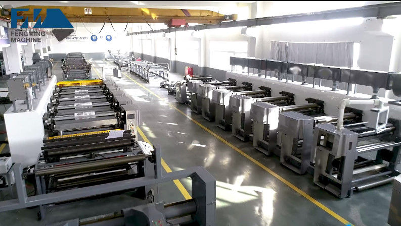 Flexodrukmachine met automatisch laden en lossen
