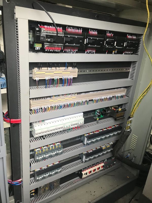 6 Kleuren Flexografie Kleurpapierbeker Drukmachine Met 380V 415V 440V 220V stroomtoevoer