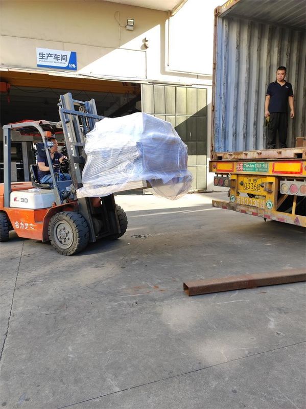 Eenzijdige drukmachine type 6 Kleuren Flexografische machine voor het lakken van papierplaten