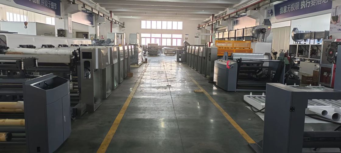 Nieuw type Fabrieksaanbod Aantrekkelijke prijs Automatische 4 kleuren Flexodrukmachine 8 C