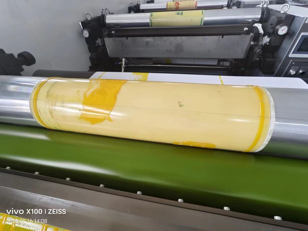 Nieuw type Fabrieksaanbod Aantrekkelijke prijs Automatische 4 kleuren Flexodrukmachine 8 C