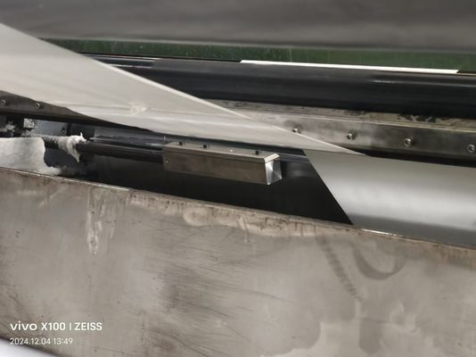 Automatische rol-op-rol waxcoatingmachine voor het coachen van snoeppapier